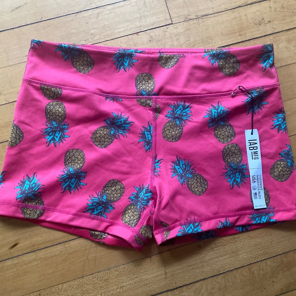 IAB 3-INCH NO-RIDE PINEAPPLE HOT PINK